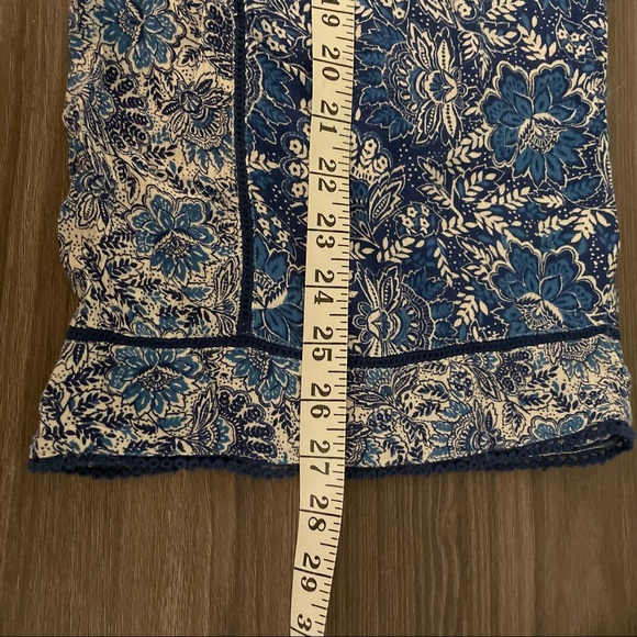 NWOT Warehouse One Blue and White Boho Floral Sleeveless Top - Picture 12 of 13